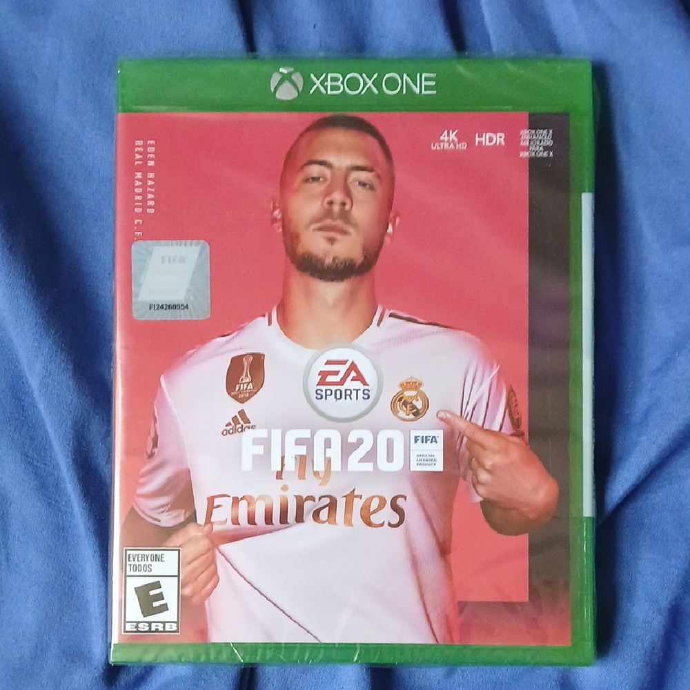 FIFA 20 Xbox One Game - Green and Red Cover